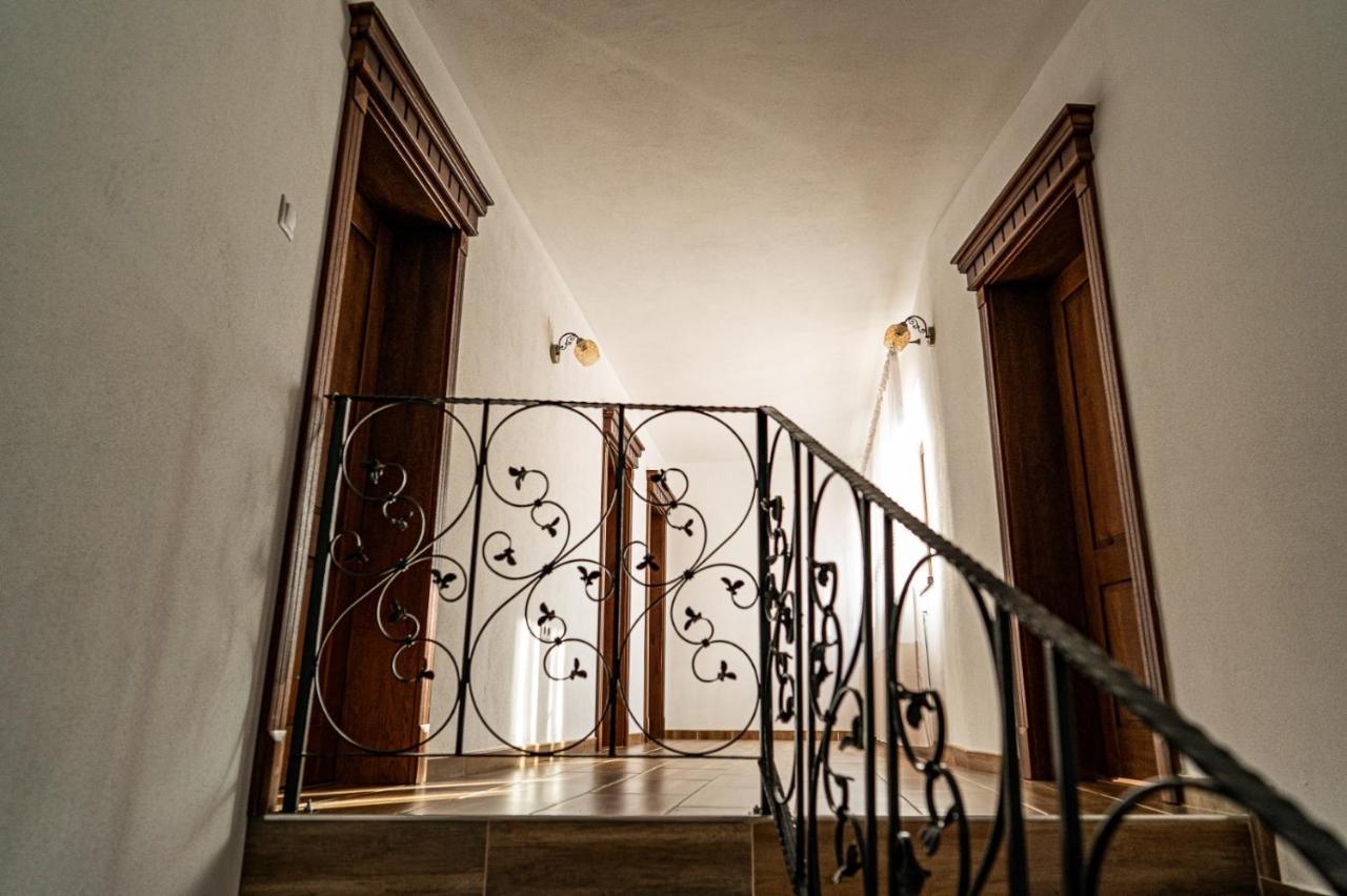 Casa Alexandra Villa Gales ภายนอก รูปภาพ